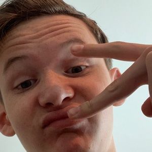 Meet your Posher, Hunter